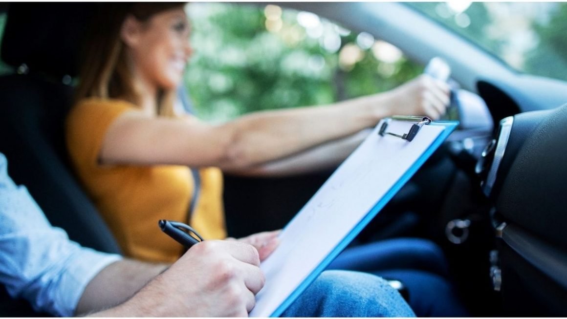 The Benefits Of Becoming a Self-Employed Driving Instructor