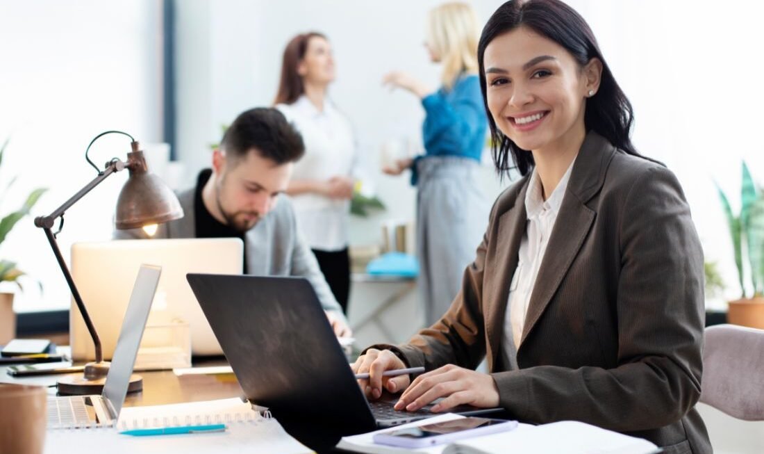 How HR Outsourcing Improves Employee Experience and Retention